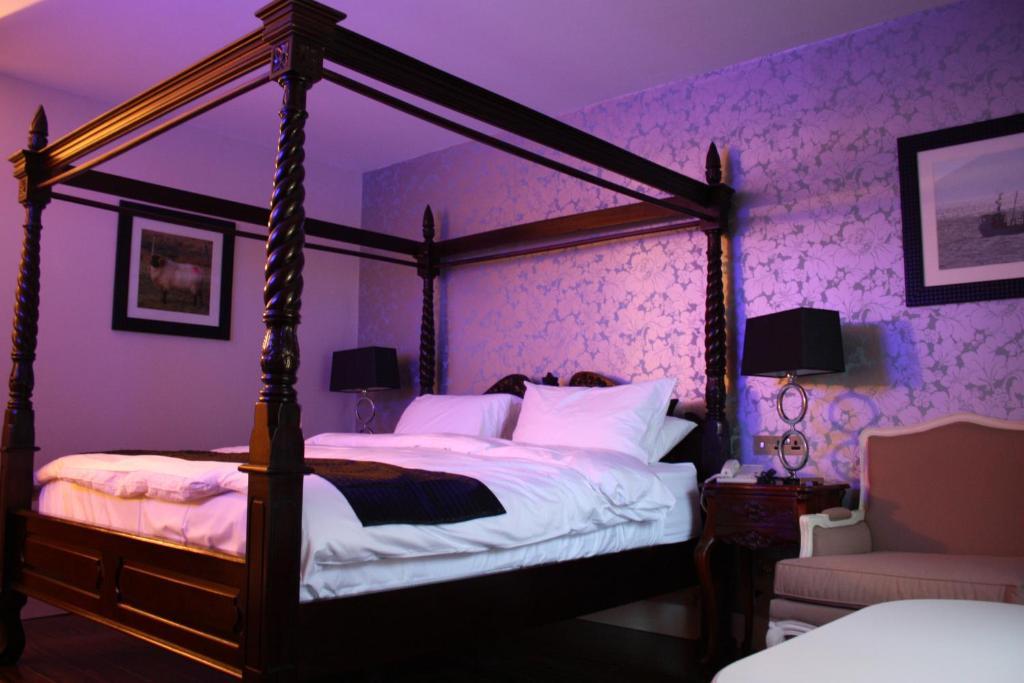 The Talbot Hotel Belmullet Exterior foto